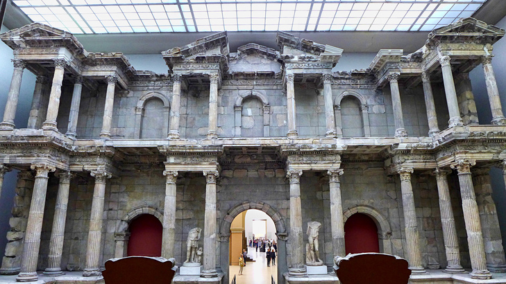 Pergamon Museum 內的「Market Gate of Miletus」，是將建於公元兩世紀的古羅馬市集遺跡移師至此。