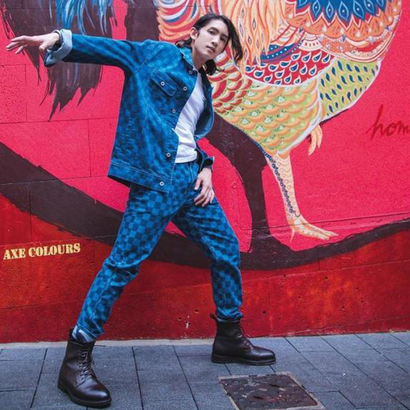 2013 年的《狂舞派》是香港罕見以街舞為故事骨幹的電影，Lokman 正因為舞功了得而被選中飾演大學跳舞學會會長 Dave 一角。