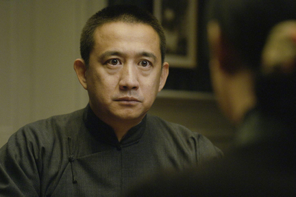 黃磊飾演的張先生，在《無名》中是唯一穿長衫的人。張先生是中共特科上海某站點的要員，與周迅飾演的陳小姐在上海假扮夫妻 5 年，但因為處於新舊時代的交替點，內心一直非常糾結。