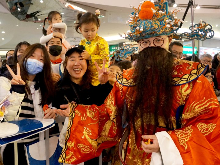 CNY Eve 送虎迎兔「兔氣揚眉迎新歲」- 遊戲及花絮篇 + 圖片集1746502597 CNY Eve 送虎迎兔「兔氣揚眉迎新歲」- 遊戲及花絮篇 + 圖片集