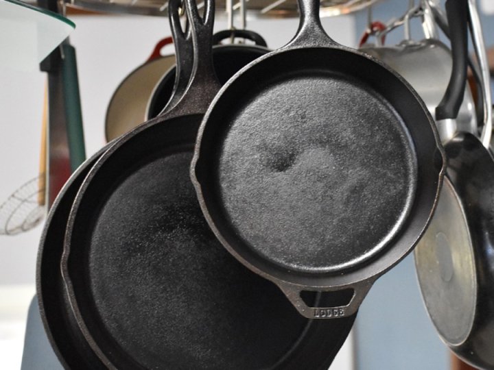 Cast Iron Pan 烹調這 4 種食物時 千萬別用生鐵鑄鐵鍋 1745156030 Cast Iron Pan 烹調這 4 種食物時 千萬別用生鐵鑄鐵鍋