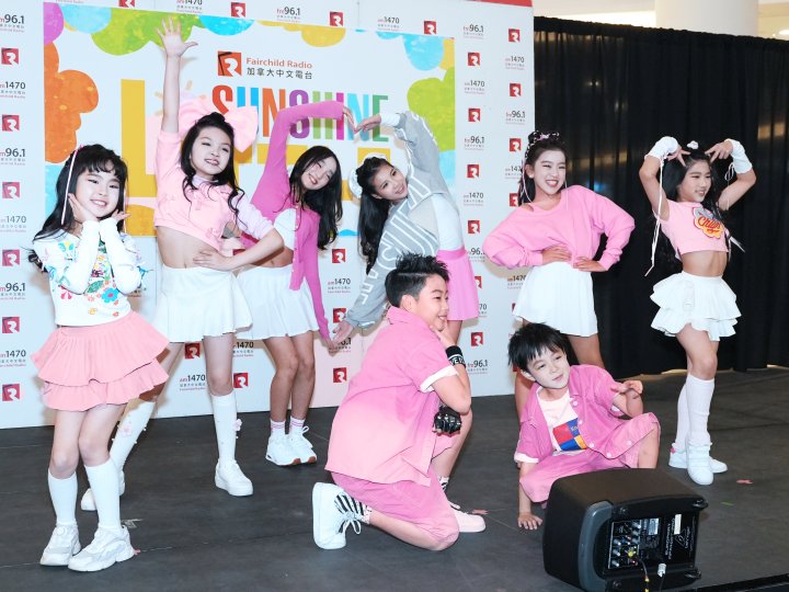 Little Sunshine 圖片集1746774284 Little Sunshine 圖片集