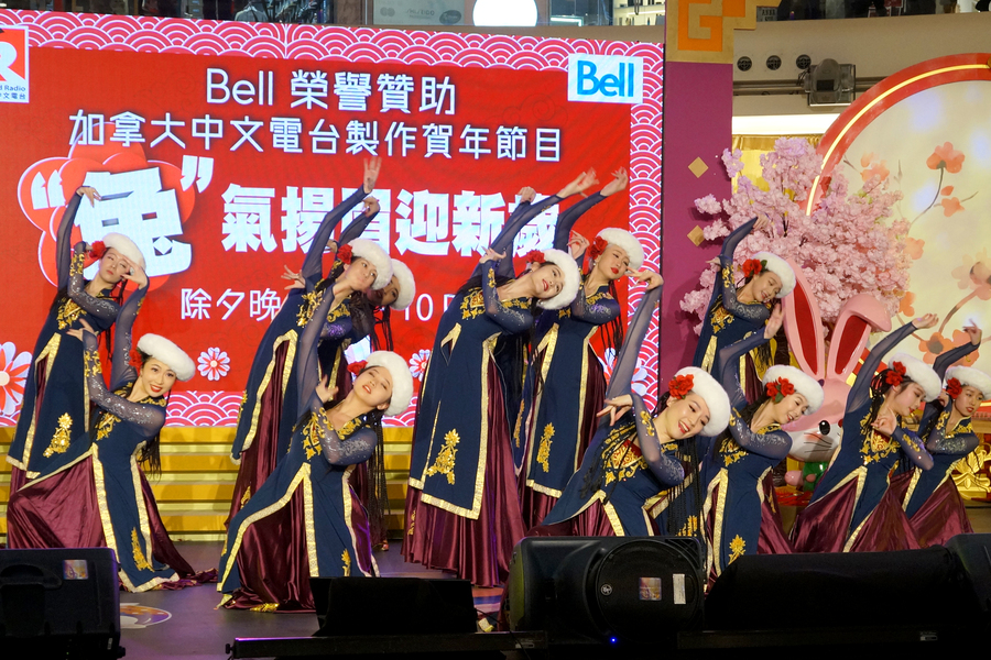 CNY Eve 送虎迎兔「兔氣揚眉迎新歲」10913