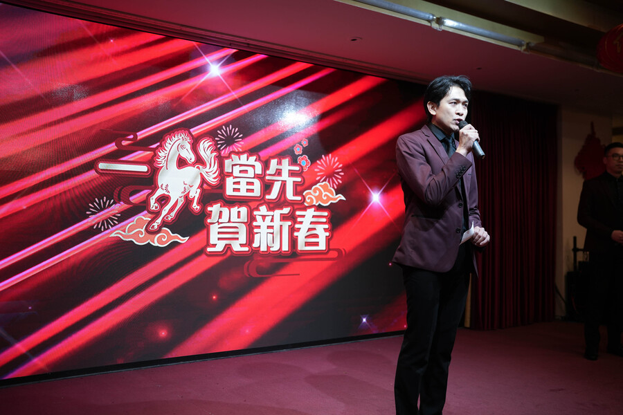 《一馬當先賀新春》圖片集13784