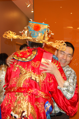 Worship the God 切燒豬迎財神2553