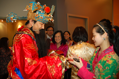 Worship the God 切燒豬迎財神2561