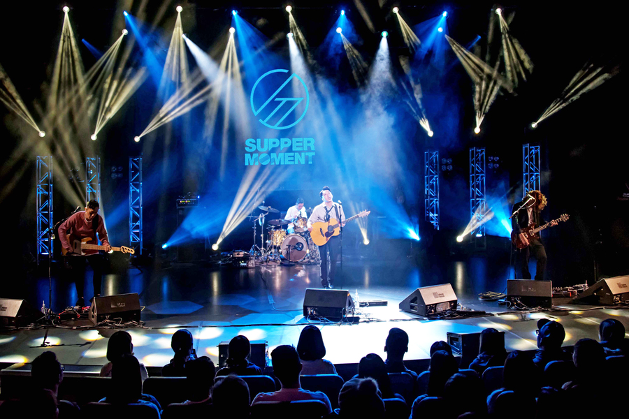 Supper Moment Live in Vancouver9607