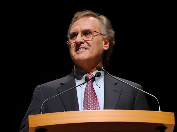 加拿大政治家Stephen Lewis 逝世　享年 88 歲