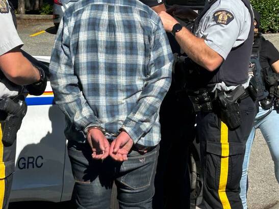 警方打擊楓樹嶺店舖盜竊拘7人 警方打擊楓樹嶺店舖盜竊拘7人