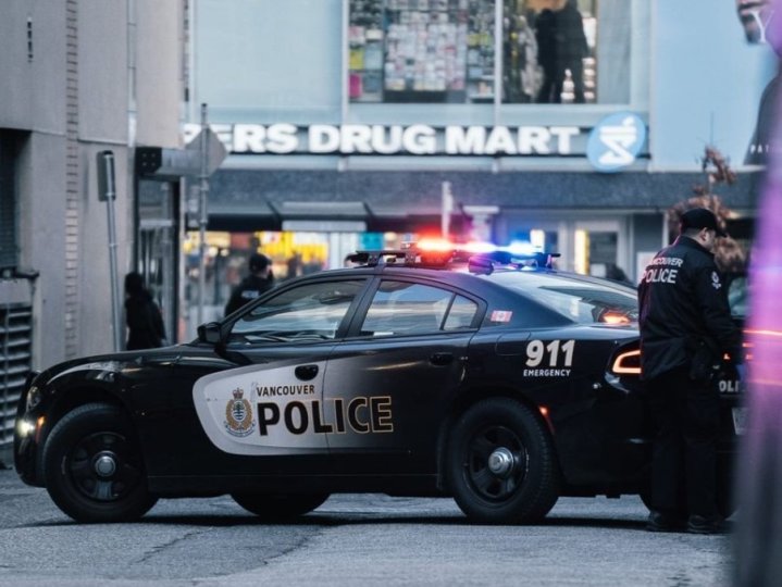 溫哥華南零售店遭暴力搶劫 被捕疑犯用金屬棒球棍重擊員工