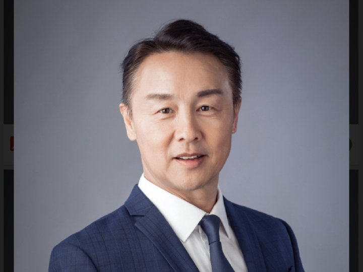 保守黨候選人鄭敬基暫時落後對手