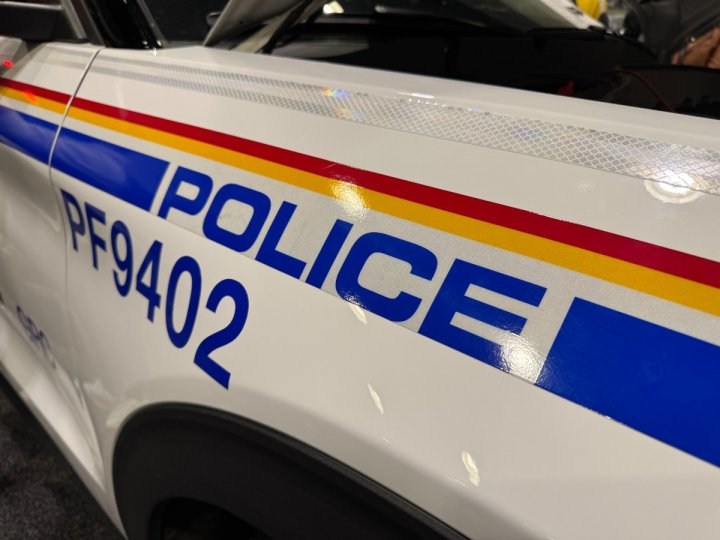 Abbotsford一商店發生隨機持刀傷人事件  店主危殆