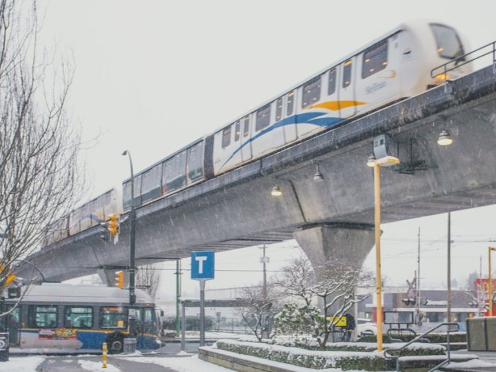 架空列車世博線二埠站恢復服務