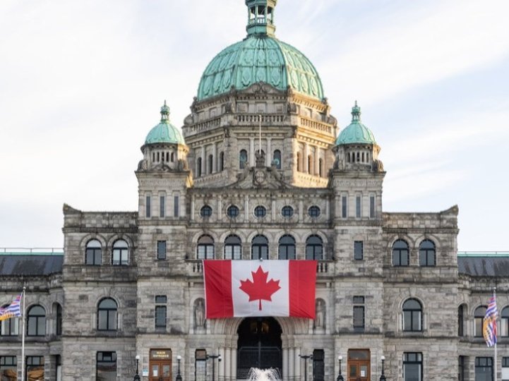 卑詩水電局與原住民部落簽訂協議