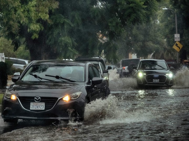 連日豪雨致 1 號公路出現坑洞 當局籲前往 Chilliwack及Hope 司機謹慎駕駛