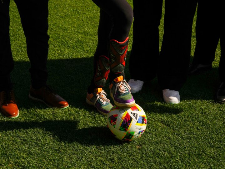 世界杯舉辦在即  FIFA溫哥華組委和地區官員交代籌備情況