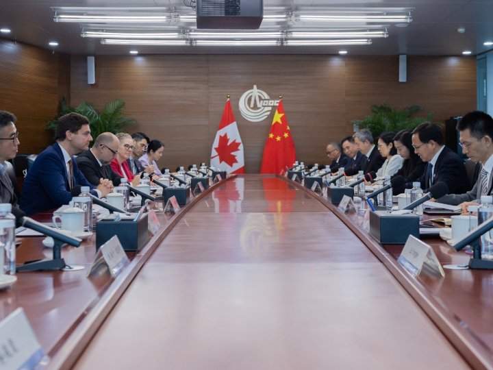 尹大衛訪華第二日續推廣BC液化天然氣　以普通話致辭冀深化合作